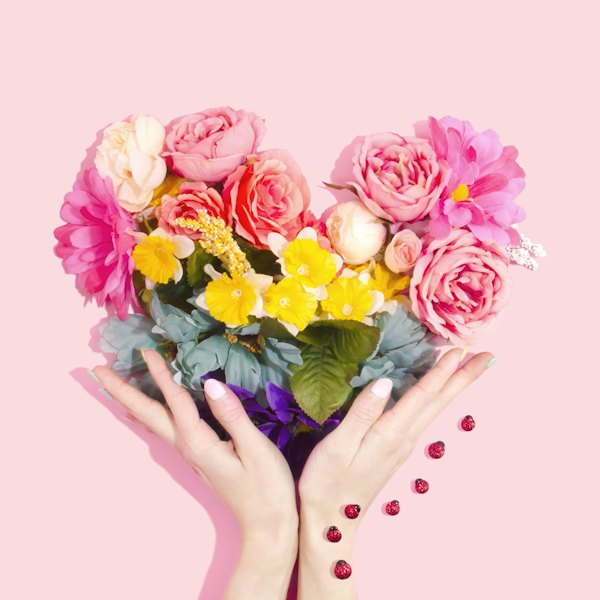 Soft pink roses in a loose arrangement